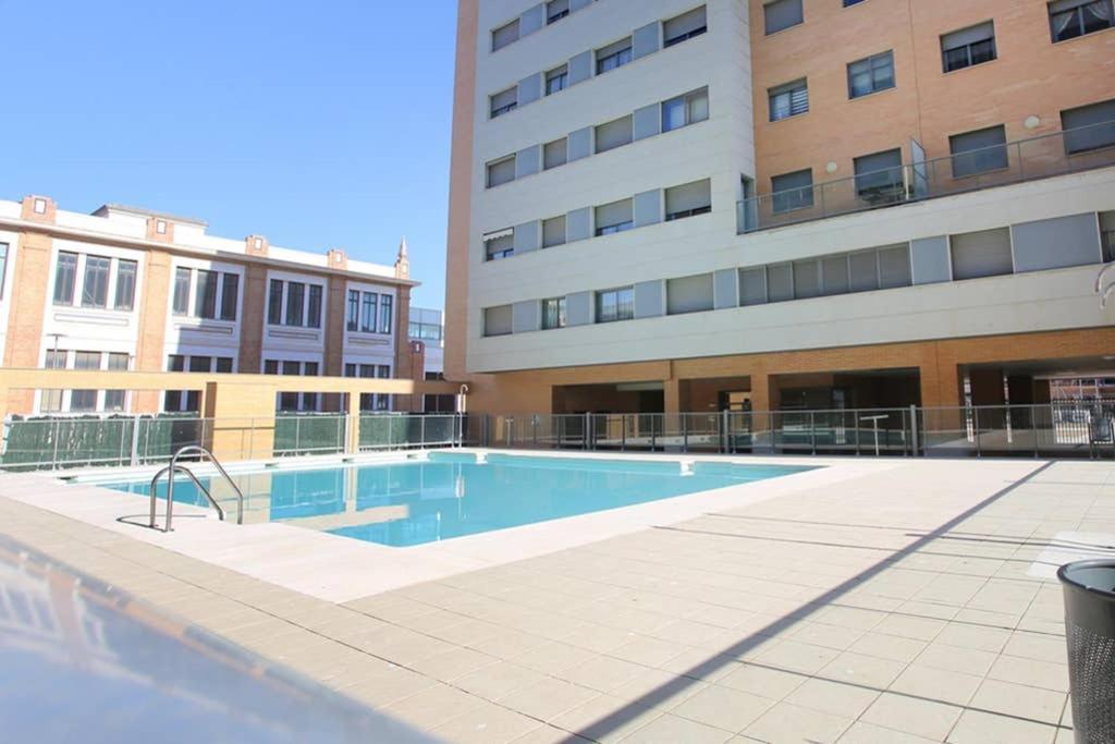 Apartamento Ático con terraza y vistas, parking gratuito Málaga Exterior foto