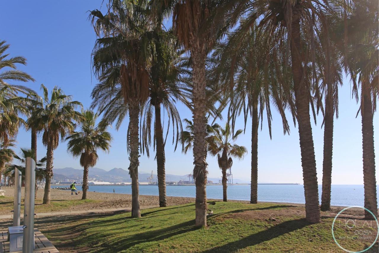 Apartamento Ático con terraza y vistas, parking gratuito Málaga Exterior foto