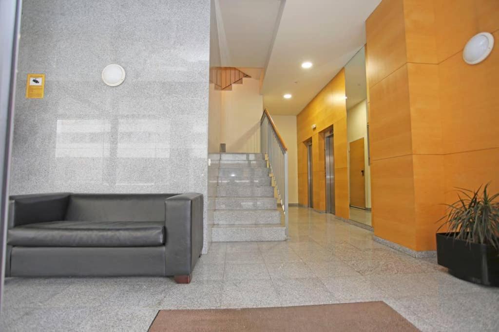 Apartamento Ático con terraza y vistas, parking gratuito Málaga Exterior foto