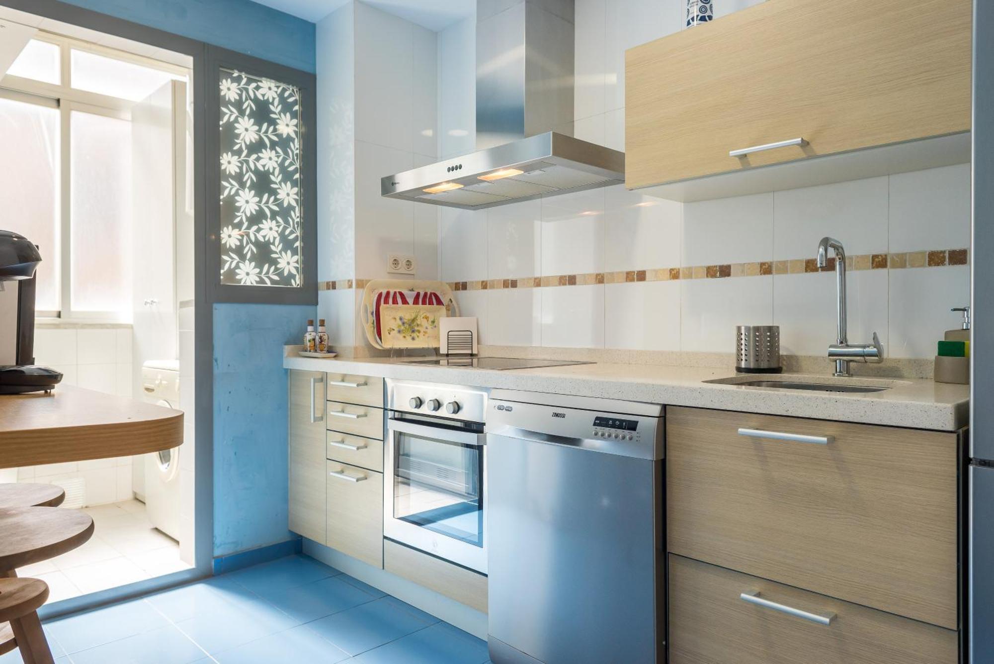 Apartamento Ático con terraza y vistas, parking gratuito Málaga Exterior foto