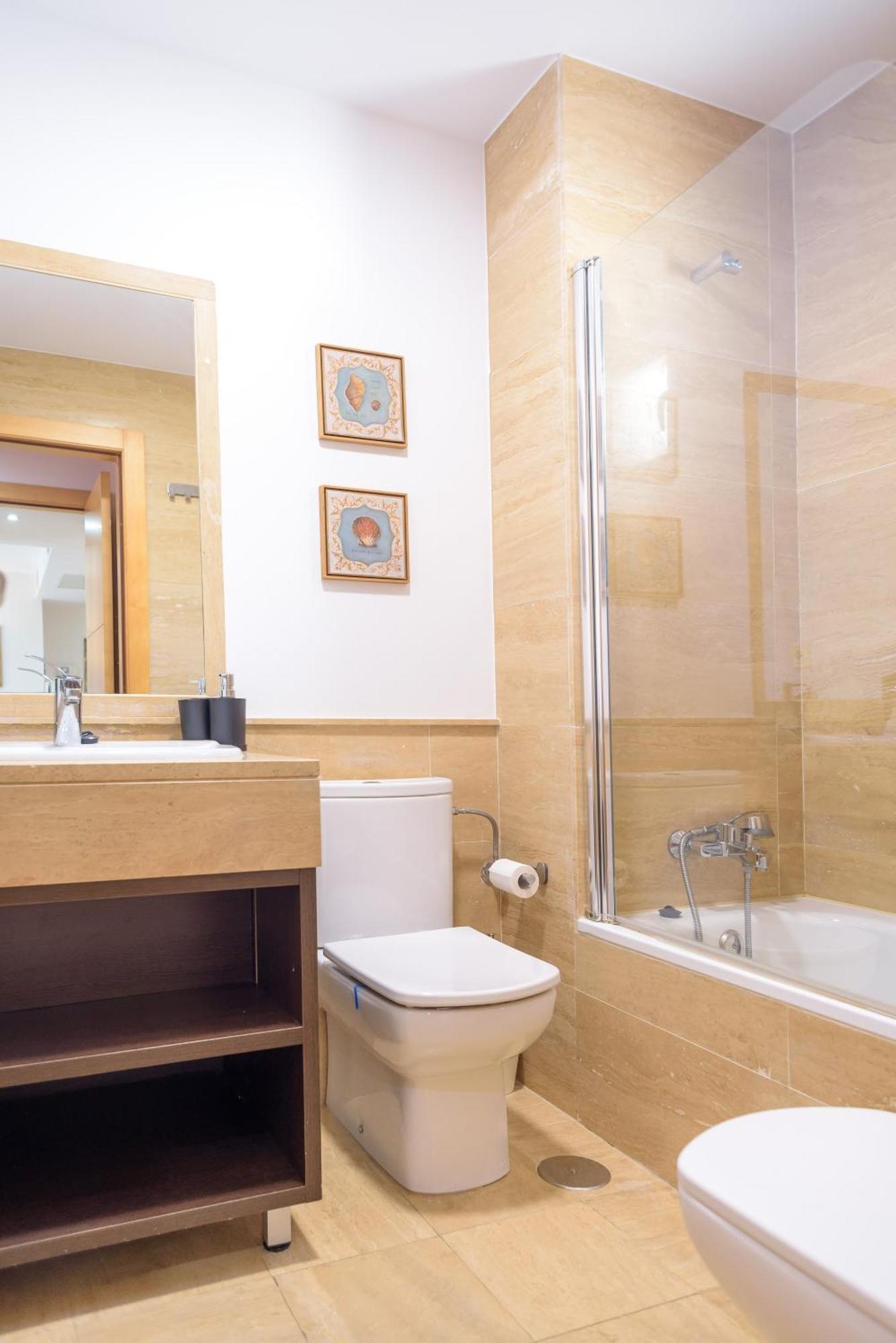 Apartamento Ático con terraza y vistas, parking gratuito Málaga Exterior foto